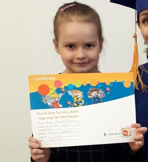 Наталья Юхнина, мама Оливии Цветовой (5 лет)